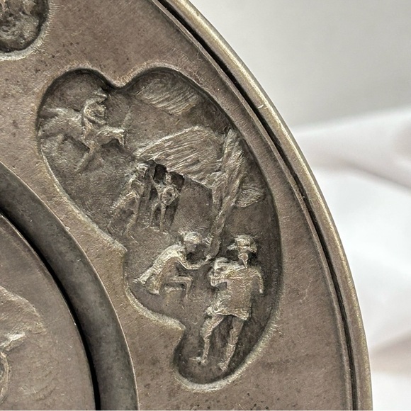 Vintage Pewter Plate American 1776 Declaration of Independence 9" by Hudson - Picture 6 of 9